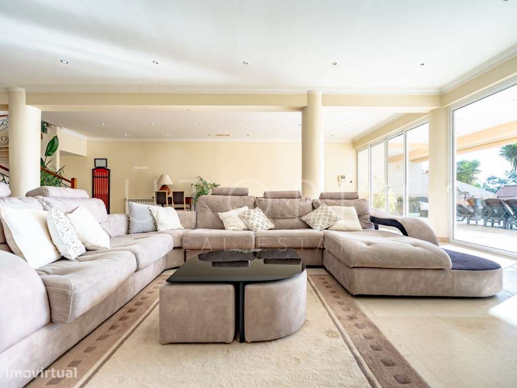 Moradia de Prestígio com Piscina, Campo de Ténis e Terreno Murado d...-37