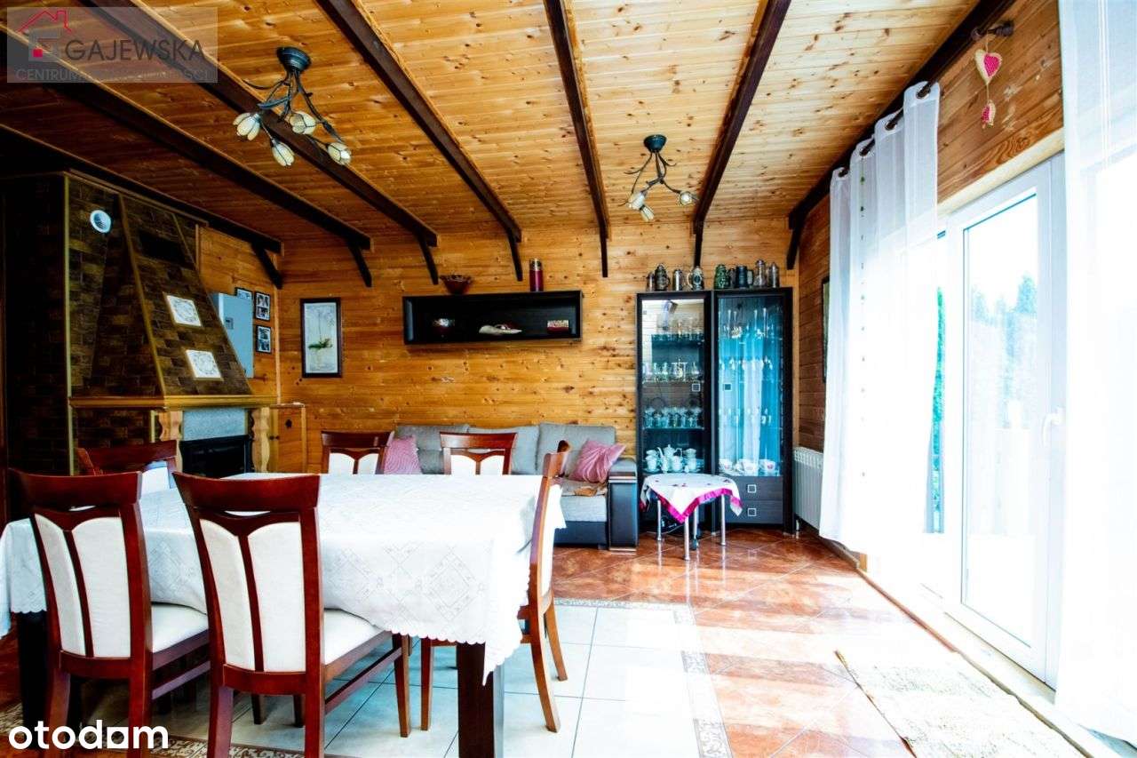 Urokliwa nieruchomość z drewnianym domem!-8