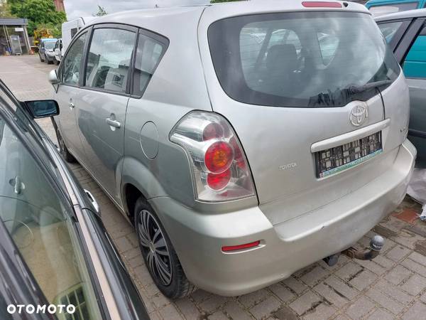 Toyota Corolla Verso 2005 r na części - 3