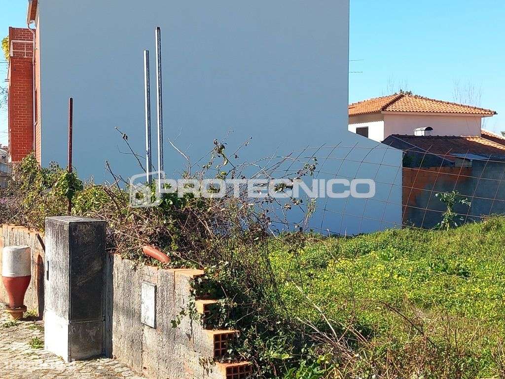 Lote de Terreno c/ 130m2 – Aradas - Grande imagem: 1/11