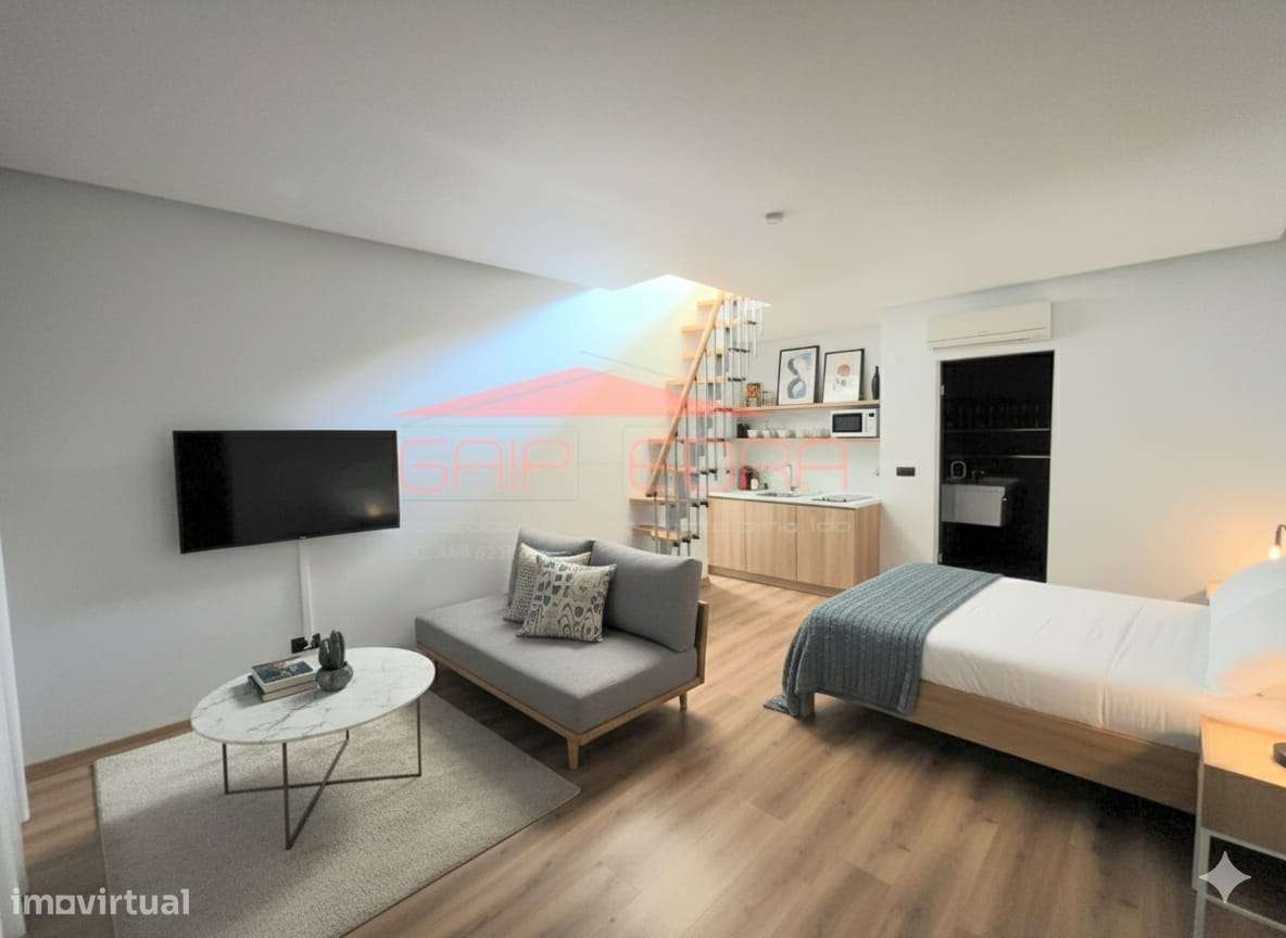 Moradia de excelentes áreas em Atouguia da Baleia Peniche-8