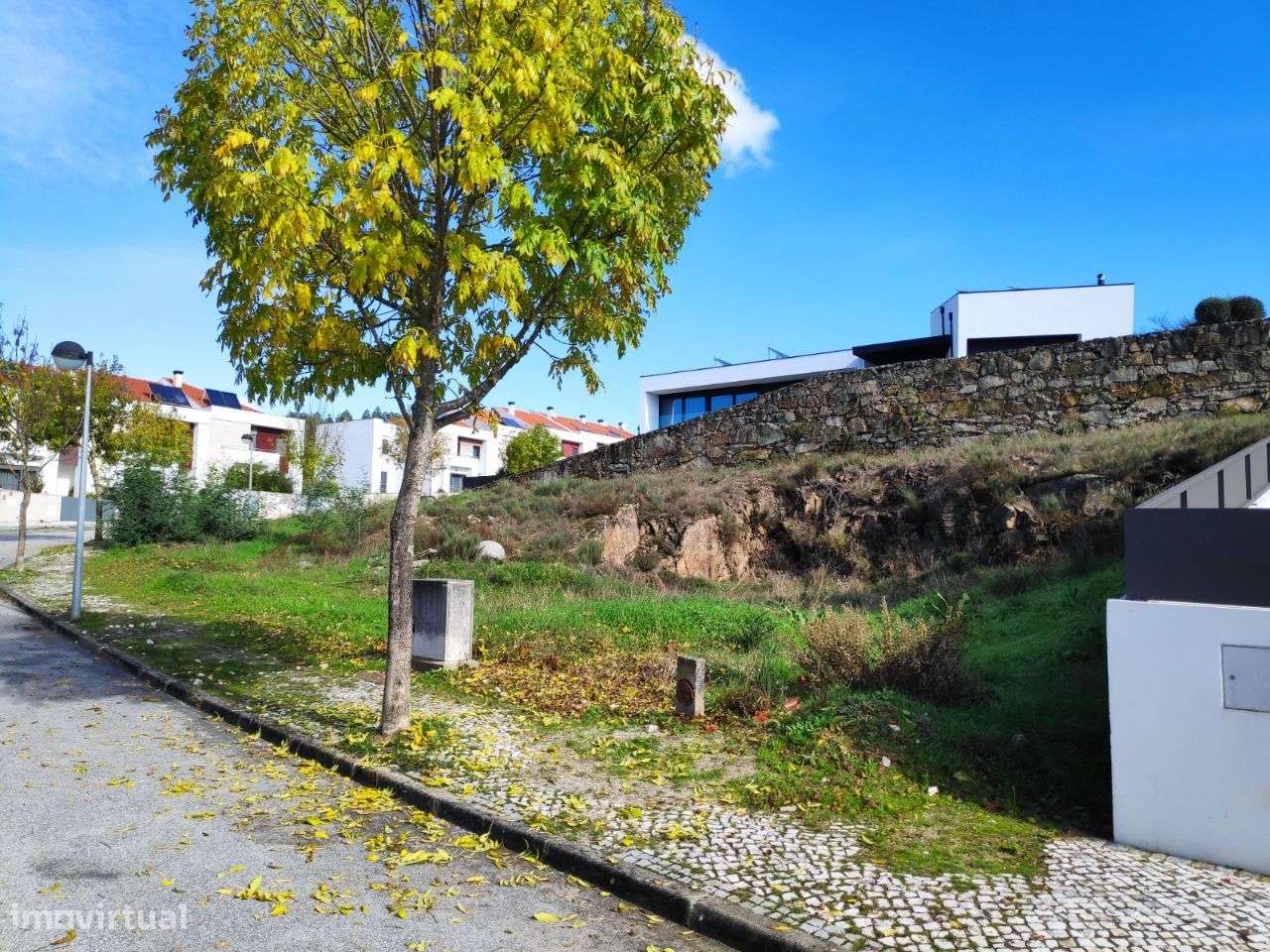 Lote Para Moradia Isolada – Zona Nobre - Grande imagem: 4/9