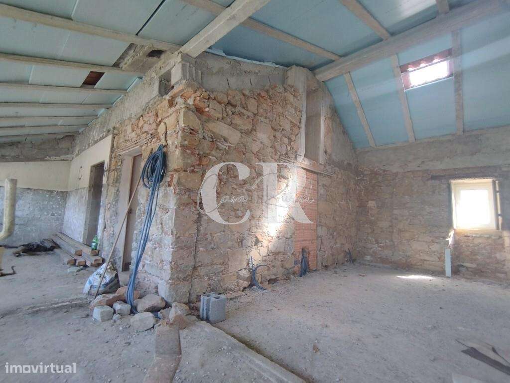 Moradia para restaurar-19