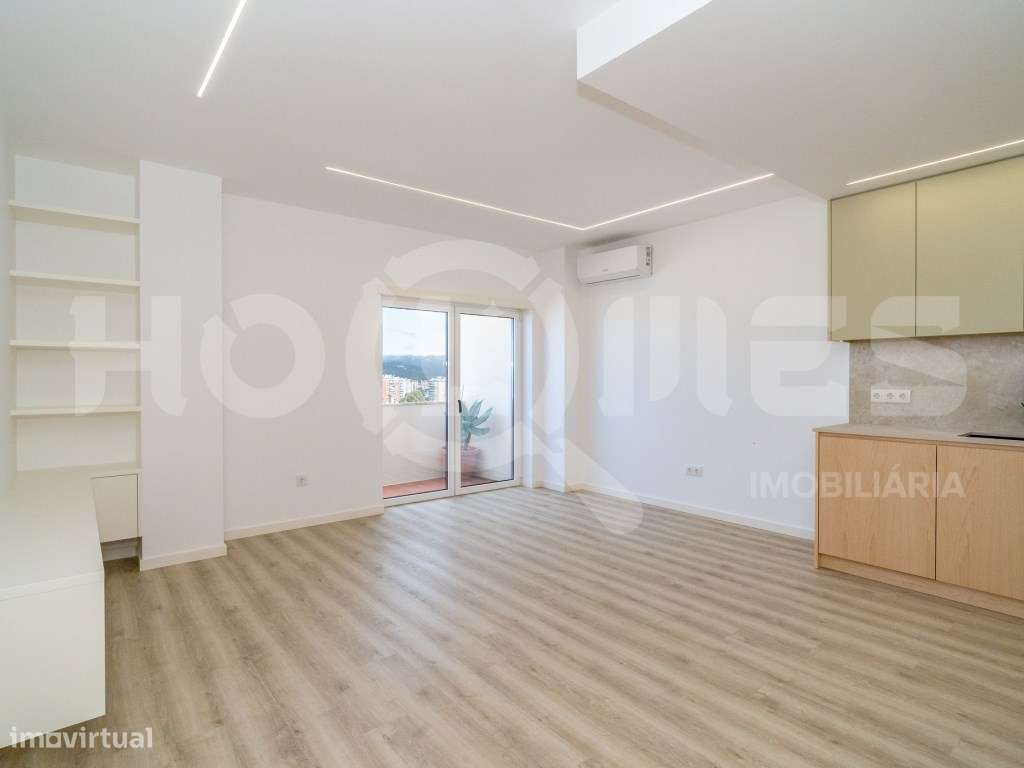 T2 de Luxo no Último Andar | Vista Mar, Serra e Cidade | Centro da ...-8