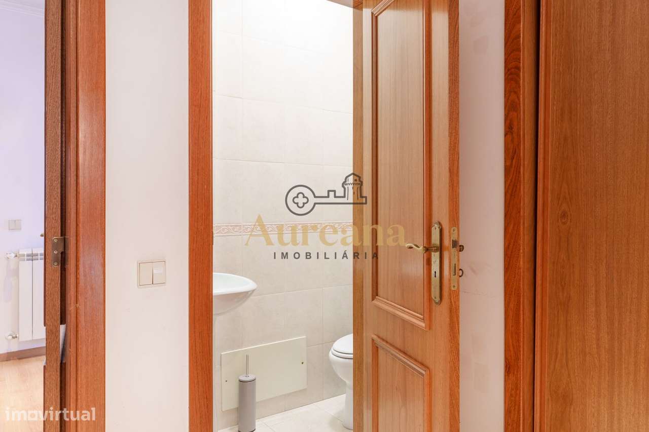 Apartamento T2 com Terraço _ Fátima-13