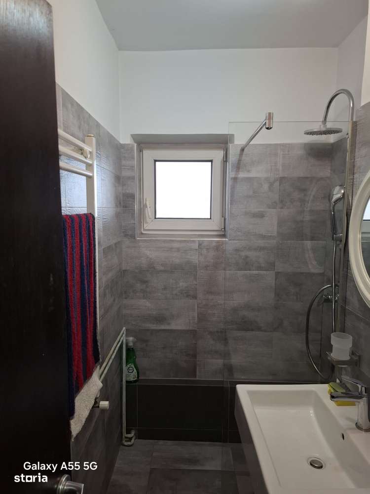 Apartament 4 camere decomandat, Craiter, suprafata 83 mp, 2 bai, beci. - Imagine principală: 5/19