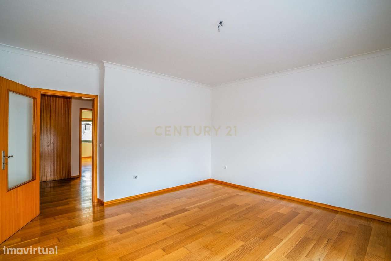 Apartamento T1 com terraço privado | Vila Pouquet | Caldas da Rainha-17