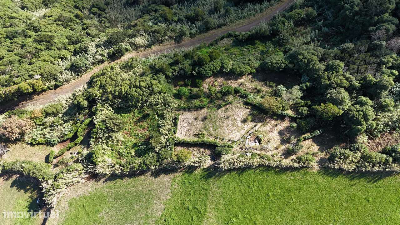 Terreno Rústico com 2090m2-0