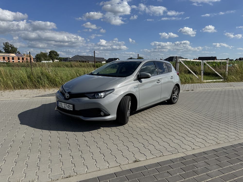 Toyota Auris II (2012-) Hybrid 135 Premium 2018