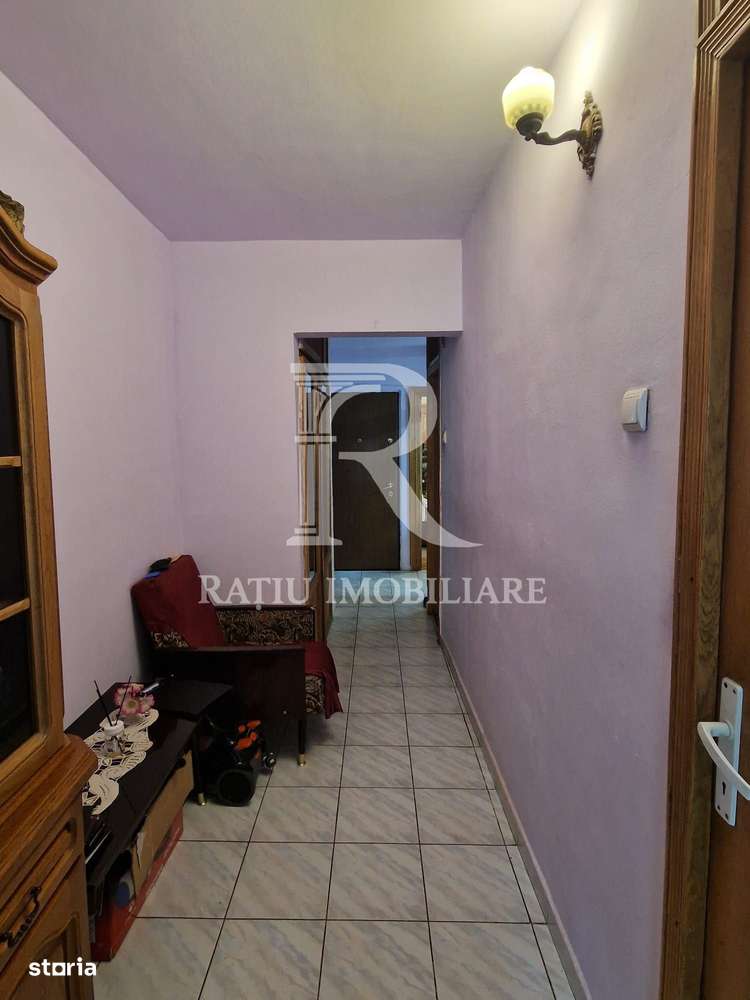 Apartament cu 3 camere | Xenopol | Oradea-7