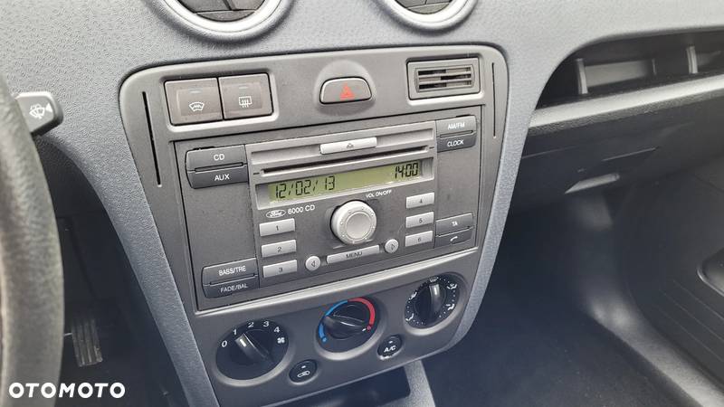 Ford Fusion 1.25 Ambiente - 9