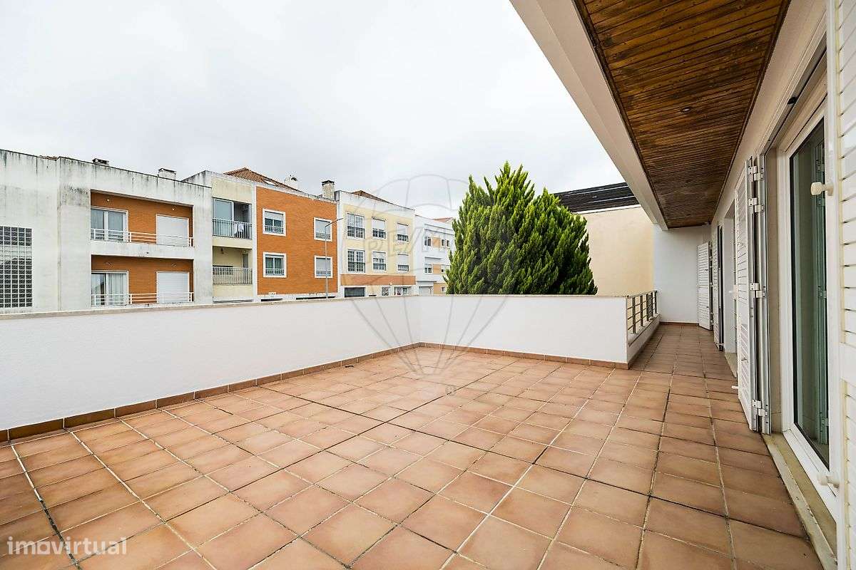 Moradia T5 para venda-24