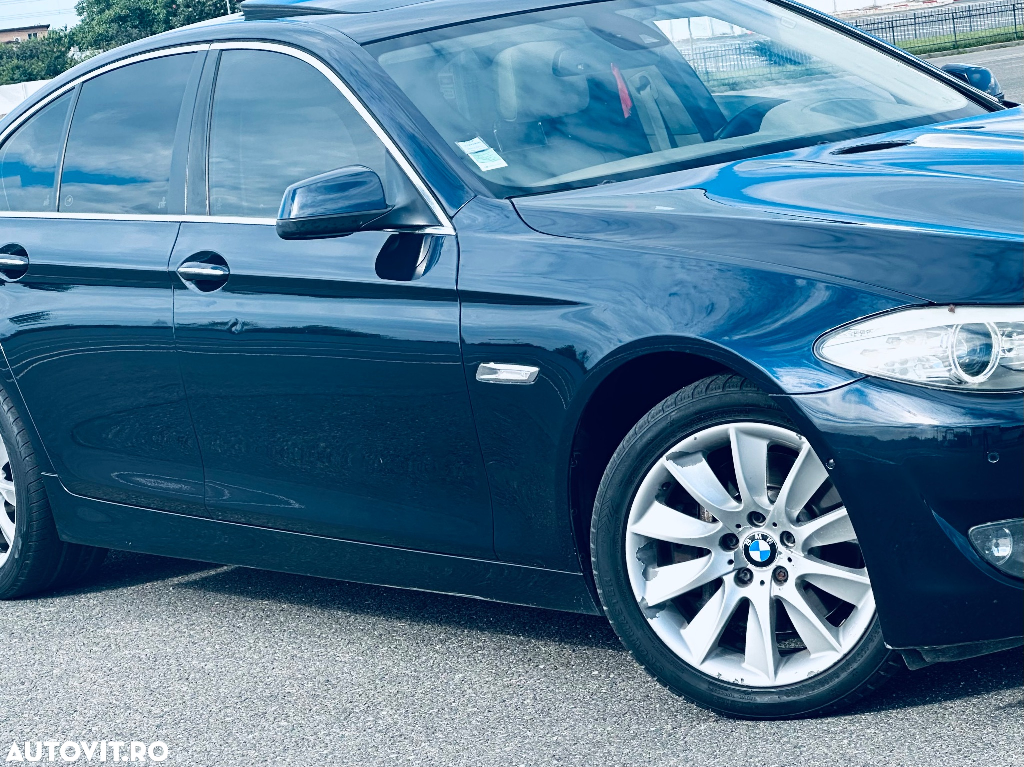 BMW Seria 5 530d Blue Performance Sport-Aut. - 4