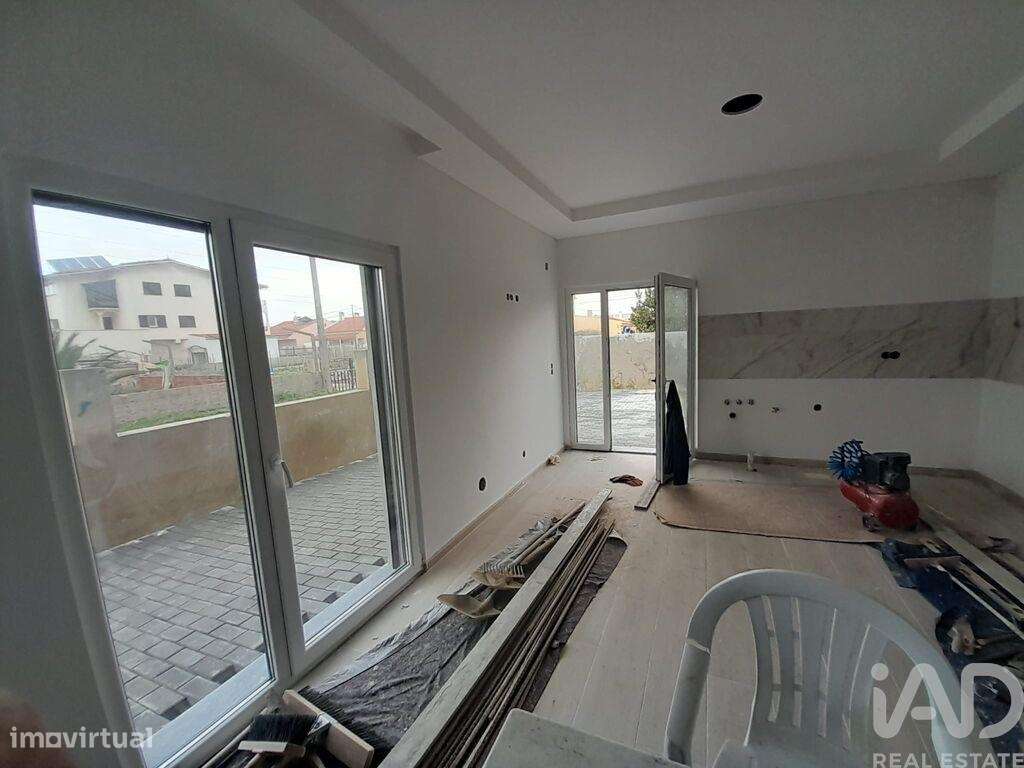 Casa / Villa T4 em Fernão Ferro de 160,00 m2 - Grande imagem: 5/24