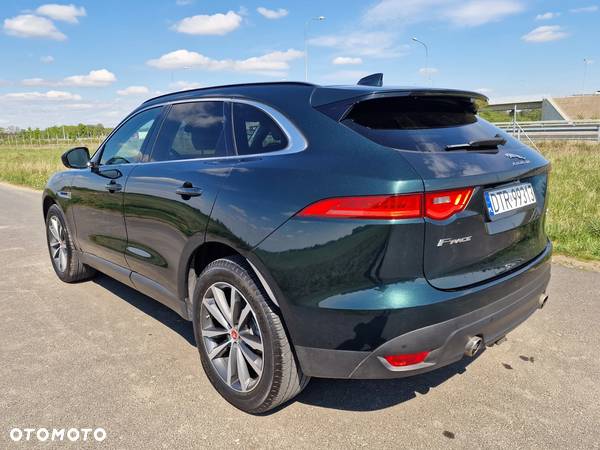 Jaguar F-Pace 35t AWD Portfolio - 32