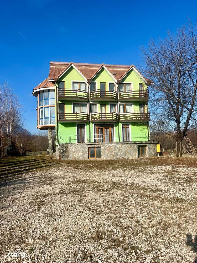 VILĂ ÎN BRAN – IDEALĂ PENTRU PENSIUNE, AZIL DE BĂTRÂNI, CENTRU MEDICAL-0