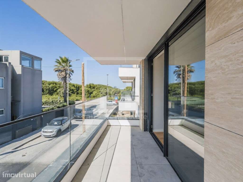 Moradia T3 com Vista Mar e Terraço Panorâmico Rooftop-16