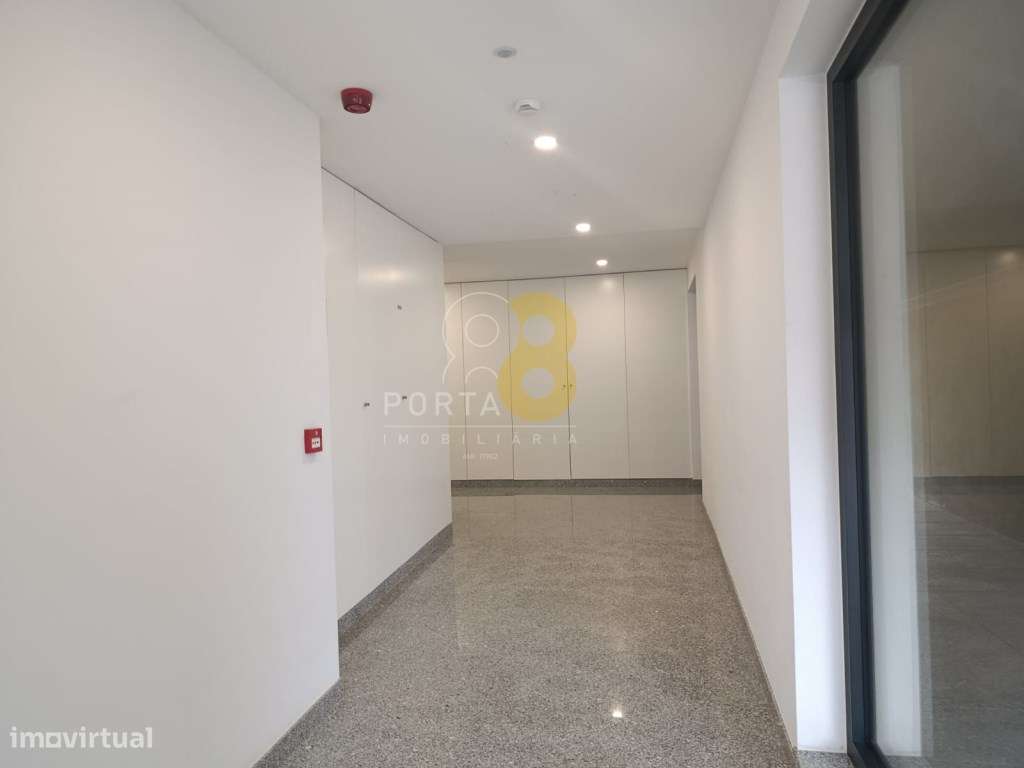 Luxuoso Apartamento T3 na Boavista frente ao Rosario-33