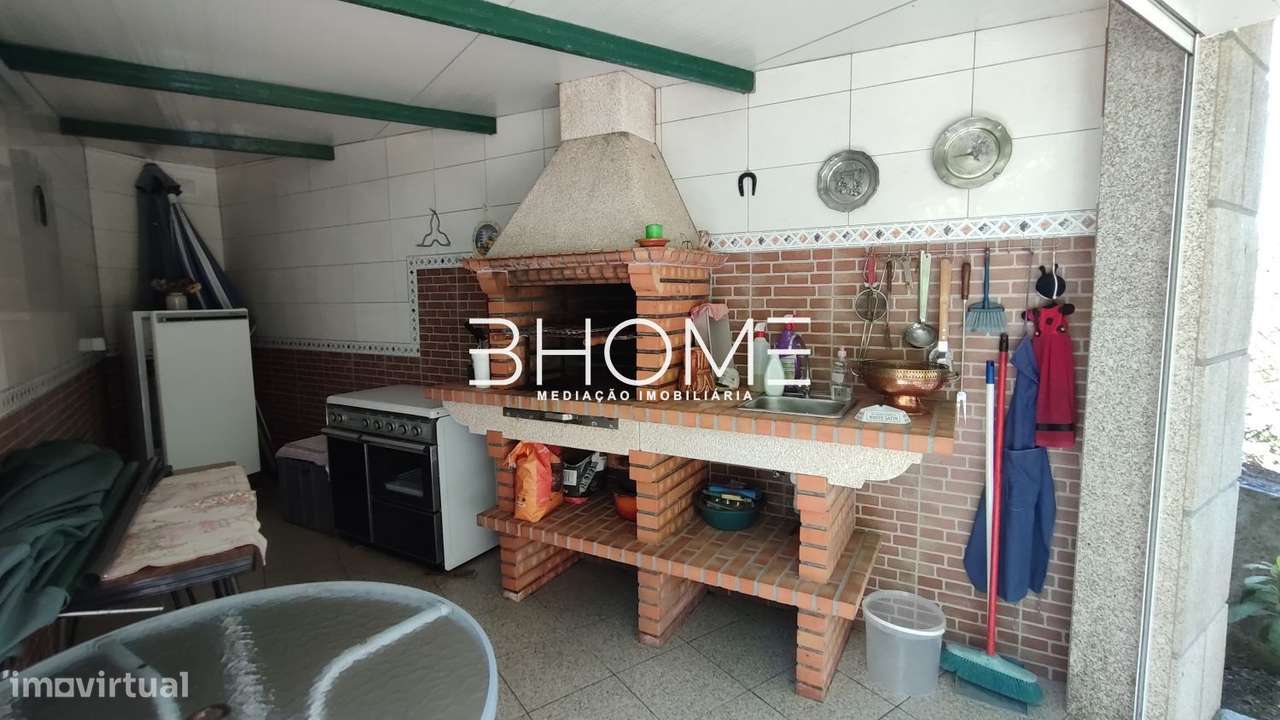 Moradia Individual na Povoa de Lanhoso - Sobradelo da Goma-14