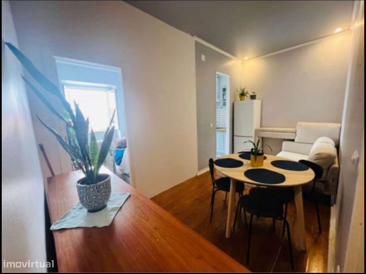 Cama em quarto duplo - Grande imagem: 4/12