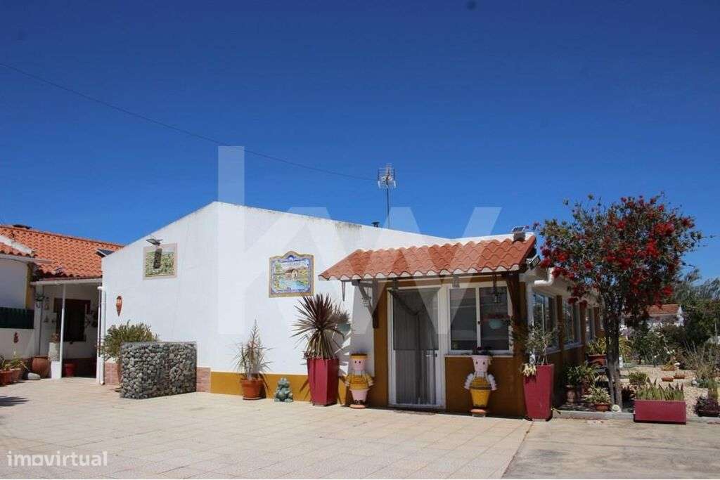 Terreno rústico com 4200m2 e benfeitorias MORADIAS perto de Vila Nova - Grande imagem: 5/33