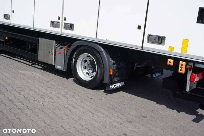 Scania / P 250 / EURO 6 / IZOTERMA + WINDA / OTWIERANY BOK - 19