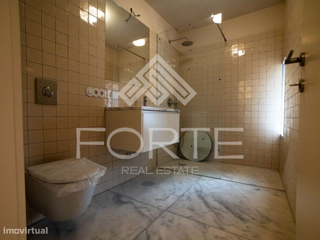 T3 com Piscina em Plena Cidade de São João da Madeira-8