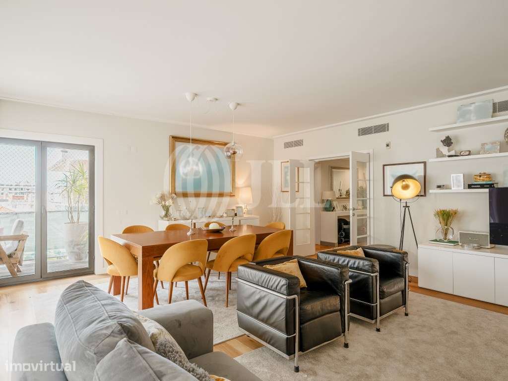 Apartamento T4, com terraço e garagem, Estrela, Lisboa - Grande imagem: 4/11