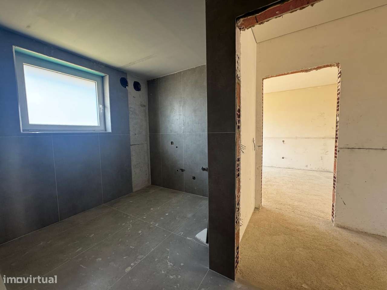 Moradia T3+1 em construção com excelente localização - Exclusivo-16
