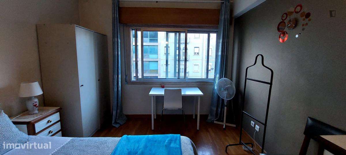 Quarto - localizado em Arroios Lisbon - Grande imagem: 3/12