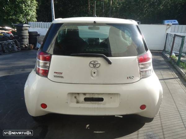 Toyota IQ de 2009 - 5