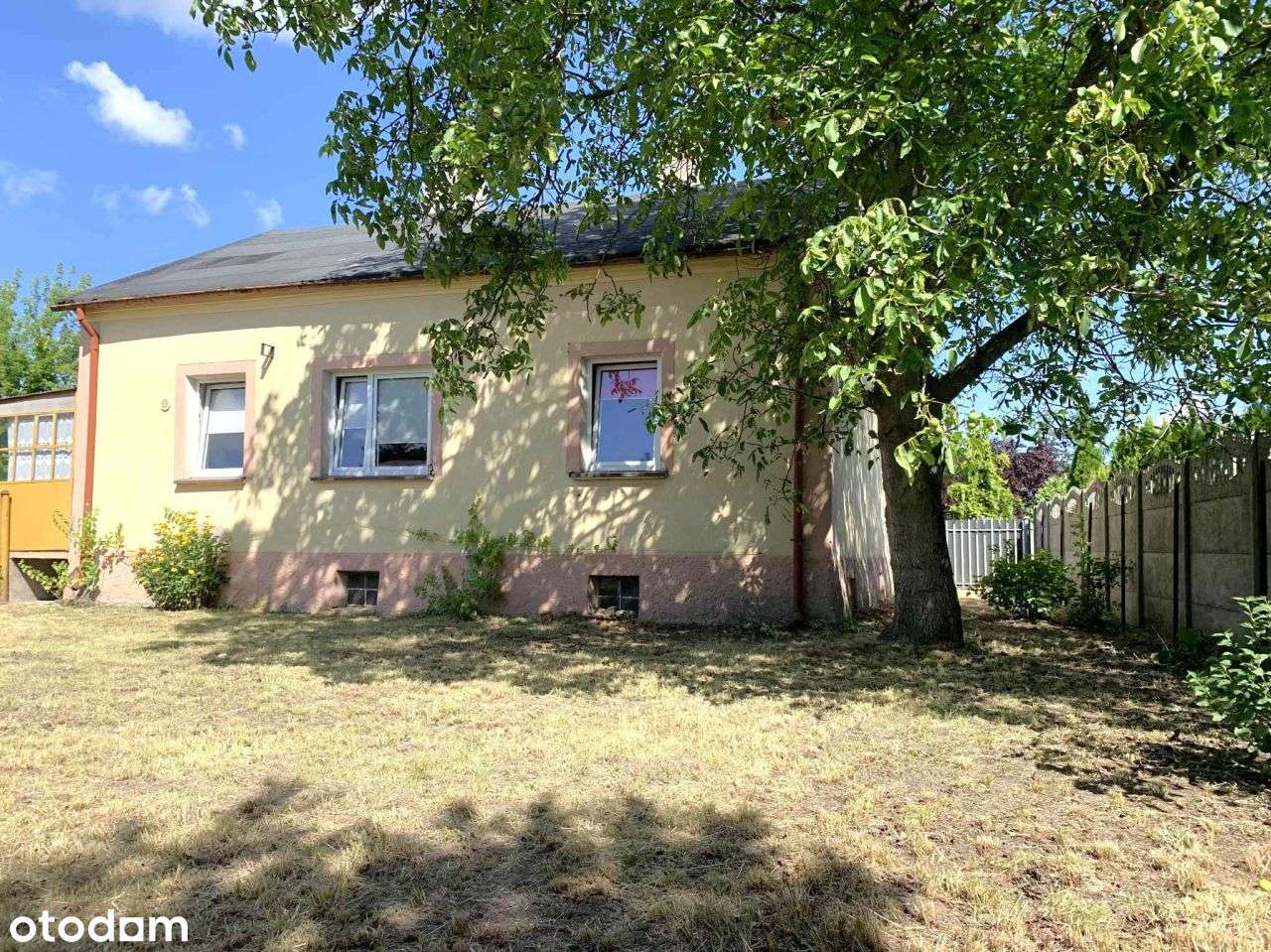 na sprzedaż dom w Uniejowie woj łódzkie-2