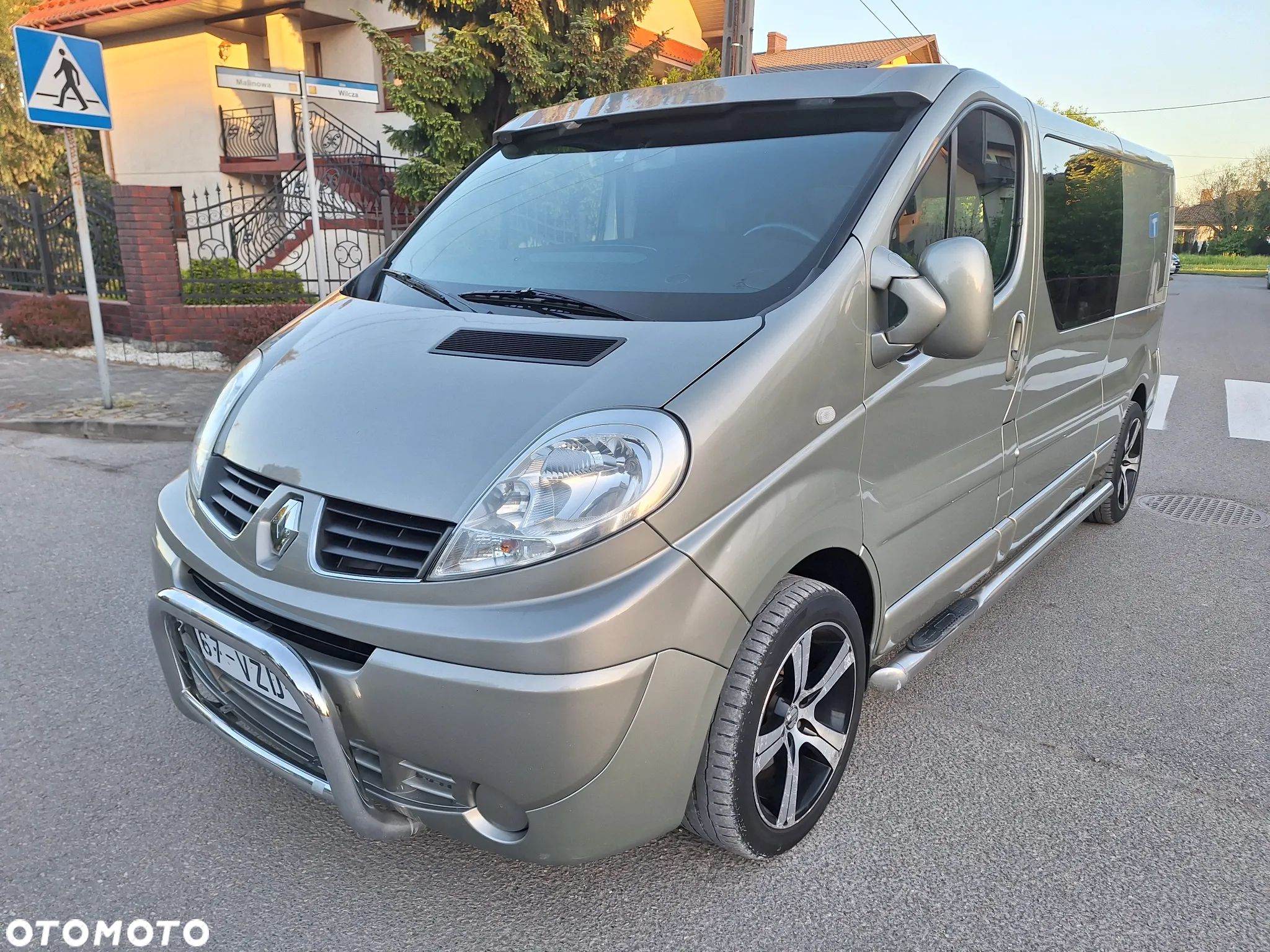 Renault Trafic - 1