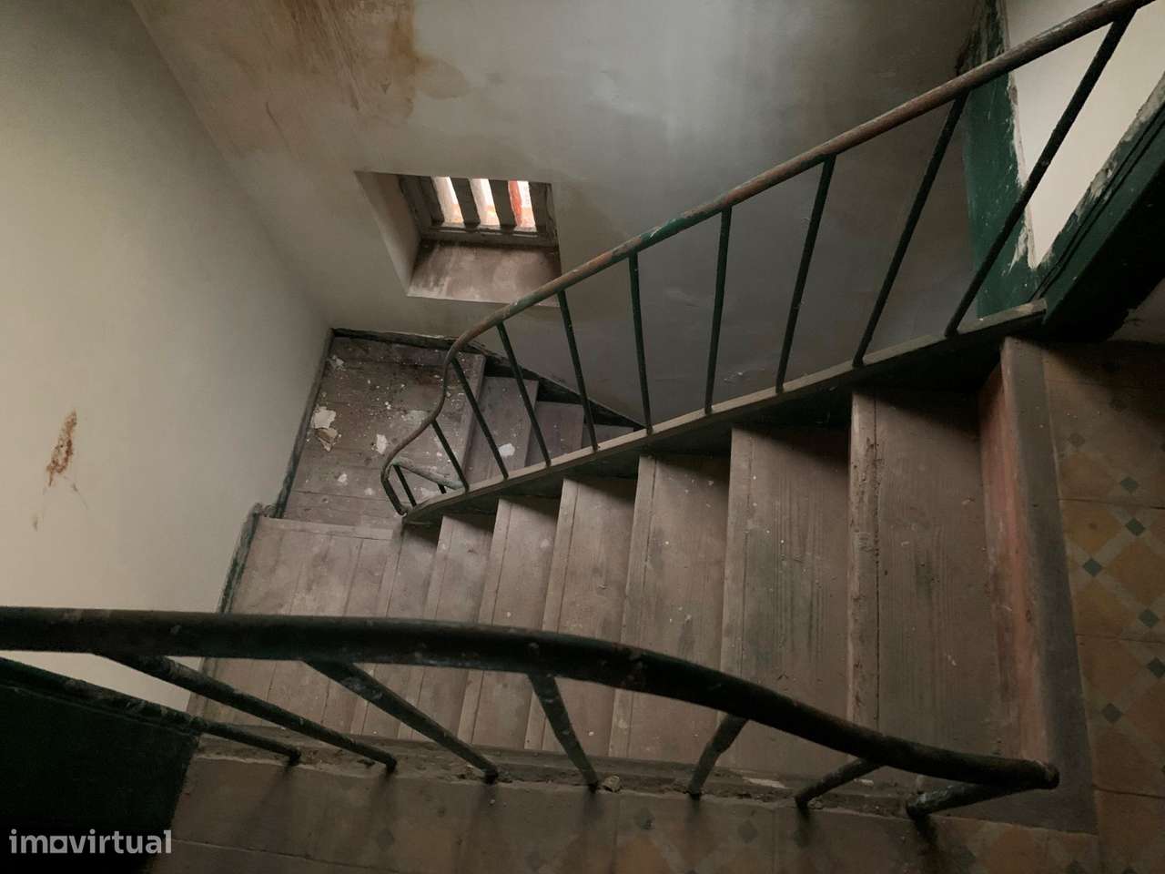 LCP1735 - Prédio em Santos para reabilitação-11