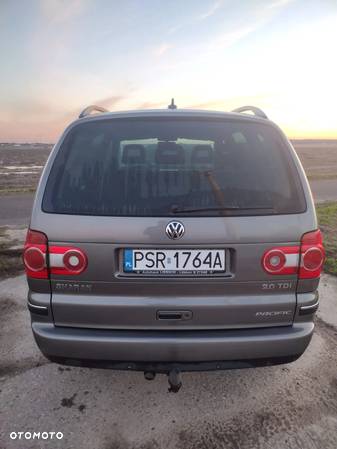 Volkswagen Sharan 2.0 TDI Comfortline - 3