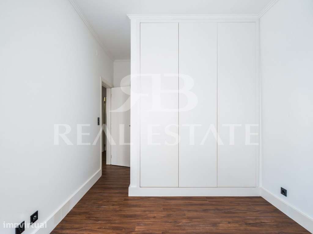 T3 com 1 suite - Renovado em CAMPO DE OURIQUE, ao lado do Jardim da...-18