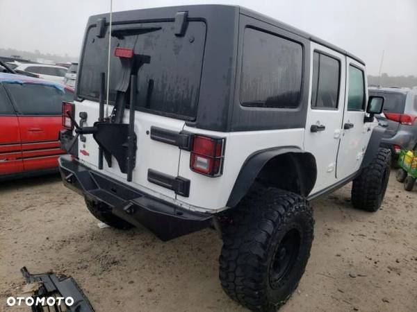 Wahacz Tylny Tył Jeep Wrangler JK 3.6 2012 - 8