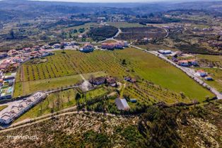 Quinta do Chão da Bispa - terreno com casa de habitação