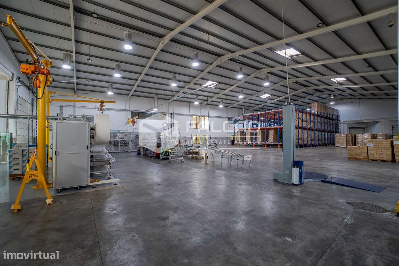 Armazém  Venda em Romeira e Várzea,Santarém-34