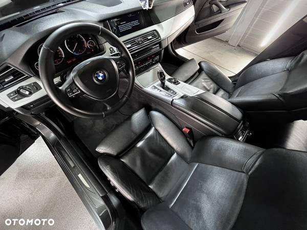 BMW Seria 5 530d xDrive Luxury Line - 26