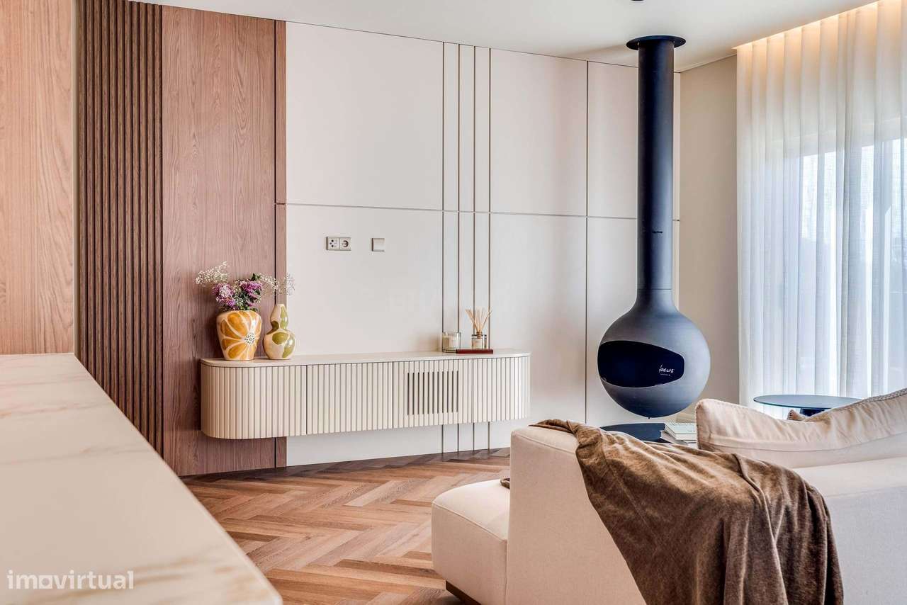 Apartamento T2 Moderno com Rooftop Privado & Vistas Panorâmicas-9