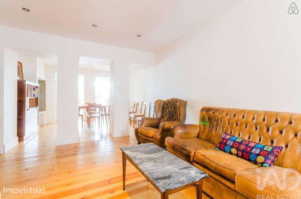 Moradia em banda T4 em Santo António de 116,81 m2 - Grande imagem: 3/25