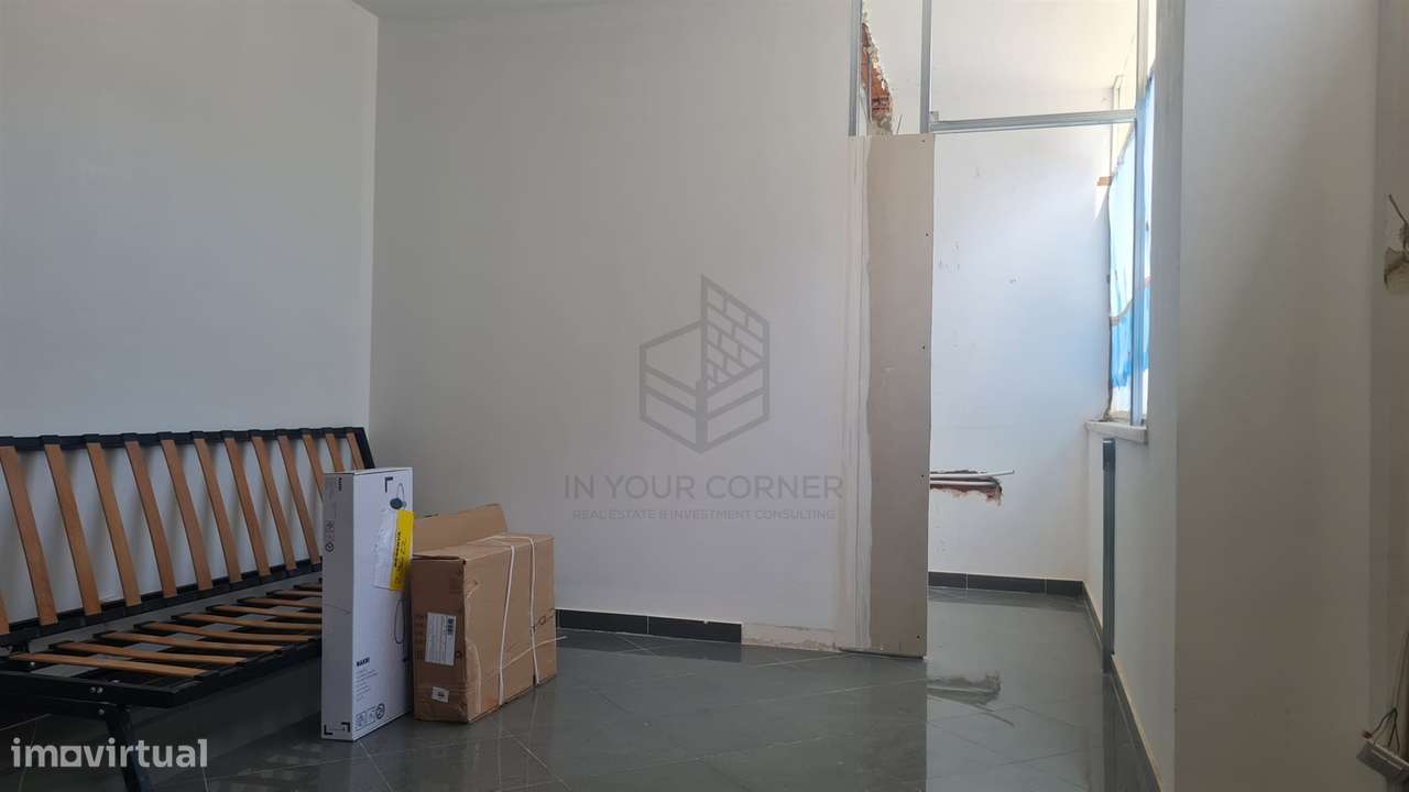 T2 em Conversão com Logradouro e Garagem Privativa – Oportunidade na A-31