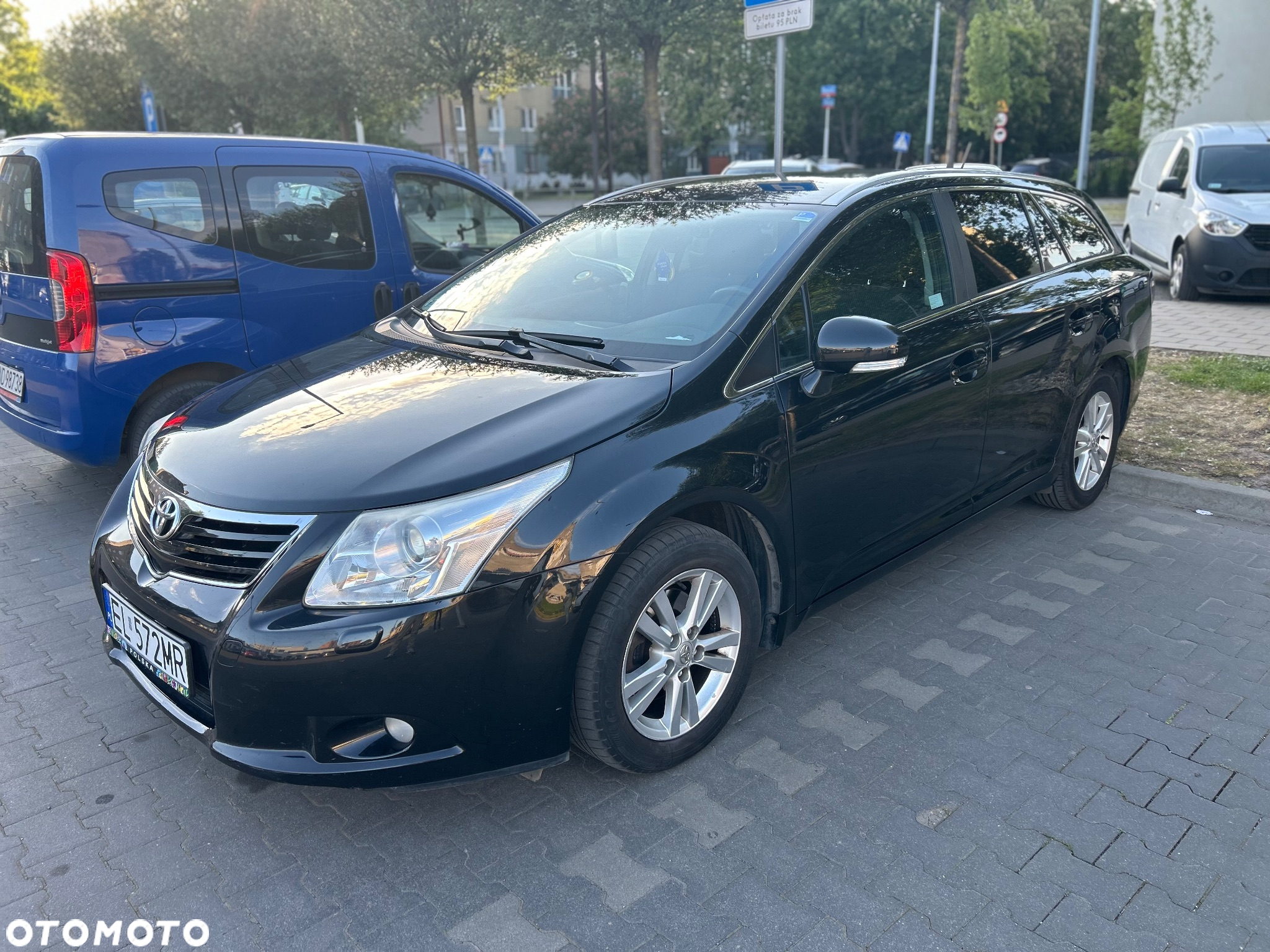 Toyota Avensis 1.8 Premium EU5 - 14