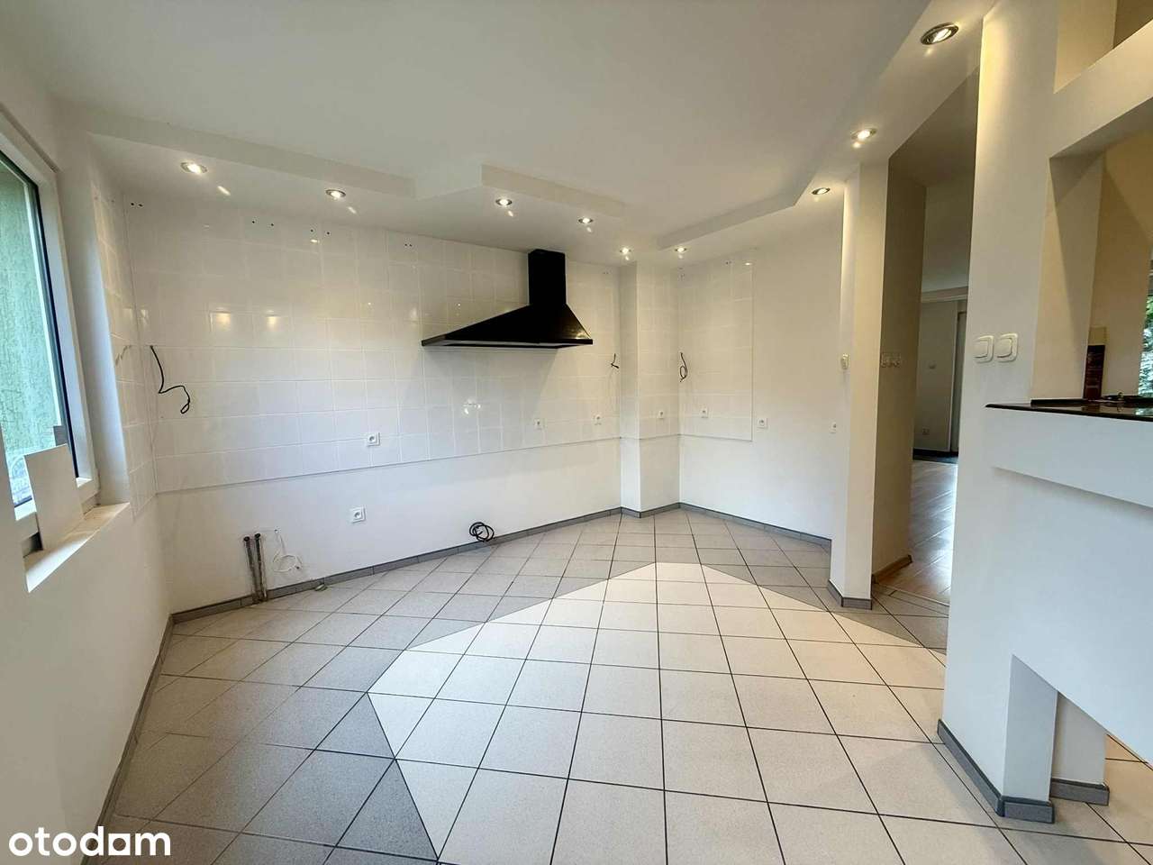 Dom z sauną i kominkiem w Łodzi – Twoje miejsce pełne komfortu! - Pełny obrazek: 4/20