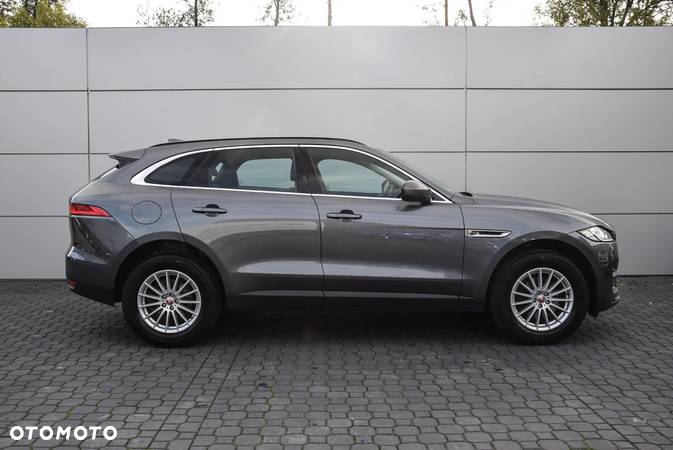 Jaguar F-Pace - 3