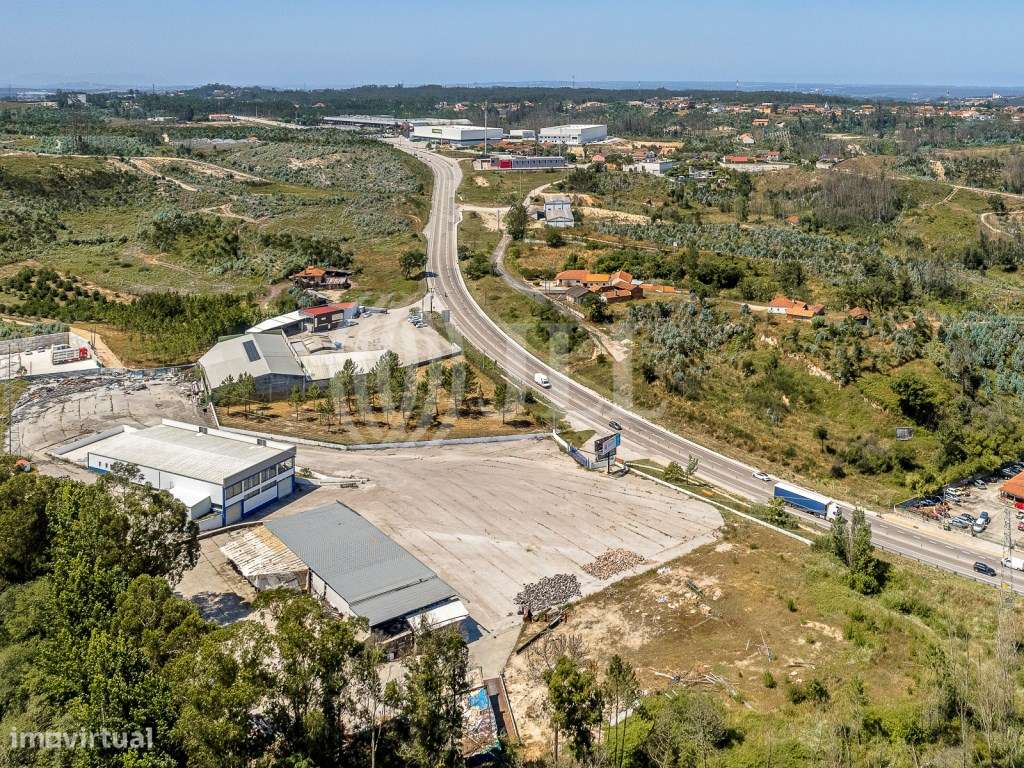 Armazém na zona de Leiria - Grande imagem: 5/11