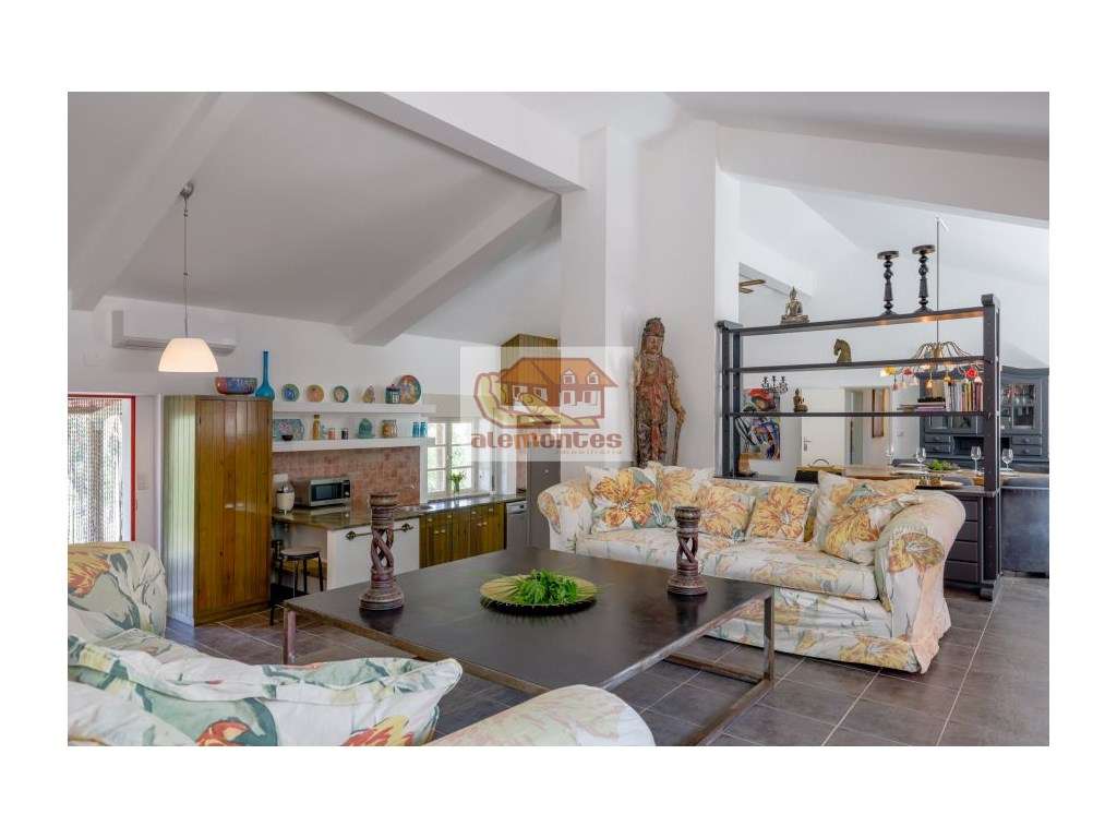 Monte Alentejano com 3 casas na Serra de Grândola! - Grande imagem: 3/23