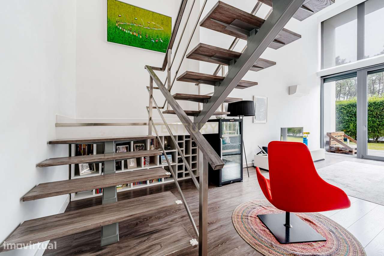 Moradia contemporânea na Aroeira | Luz natural, conforto e eficiência-24