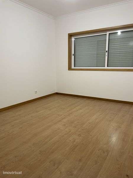 T3 S. Félix da Marinha/Granja - Grande imagem: 4/8